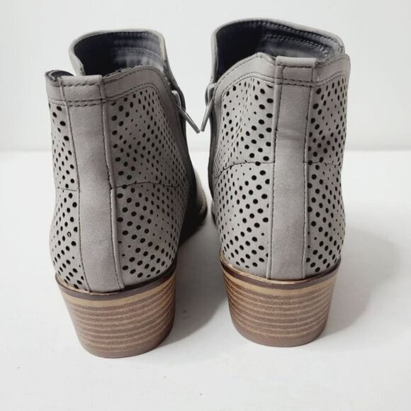 Madden Girl Grey Perforated Ankle Booties size 6 1/2 - Picture 5 of 11